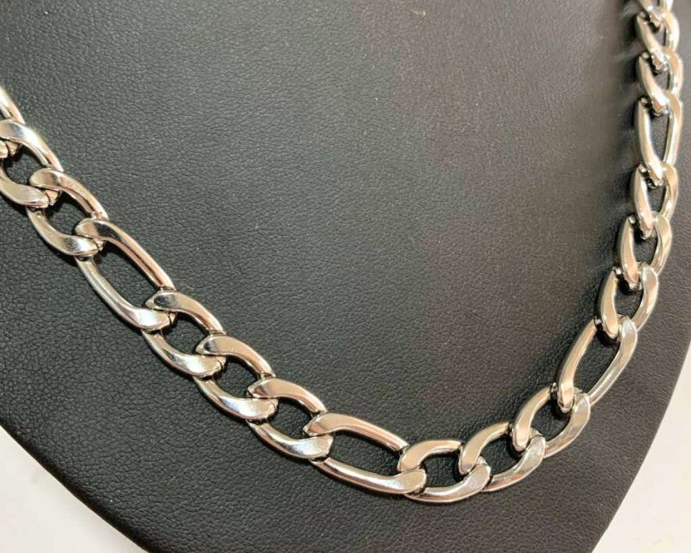 STAINLESS STEEL SILVER CHAIN FIGARO 2.5 MM / 60 CM – 12