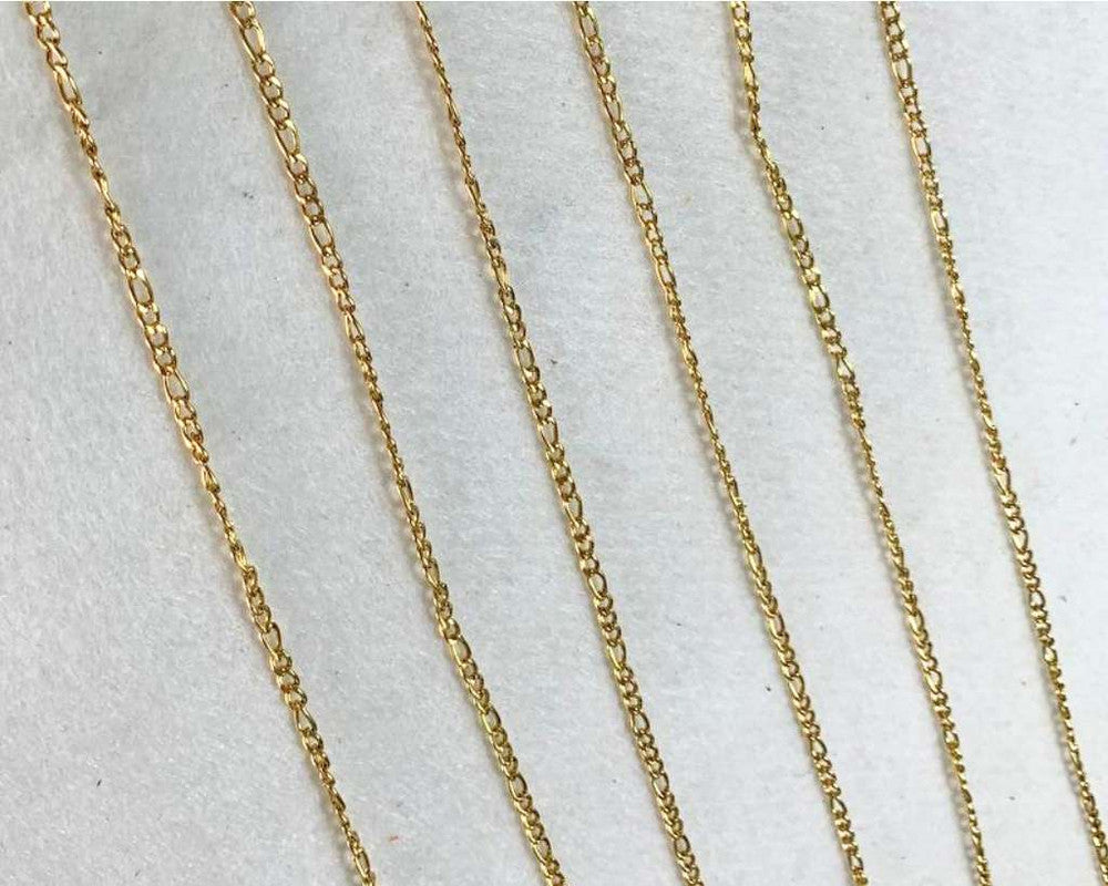 GOLDEN STAINLESS STEEL CHAIN  FÍGARO 0.8 MM / 70 CM – Set of 12